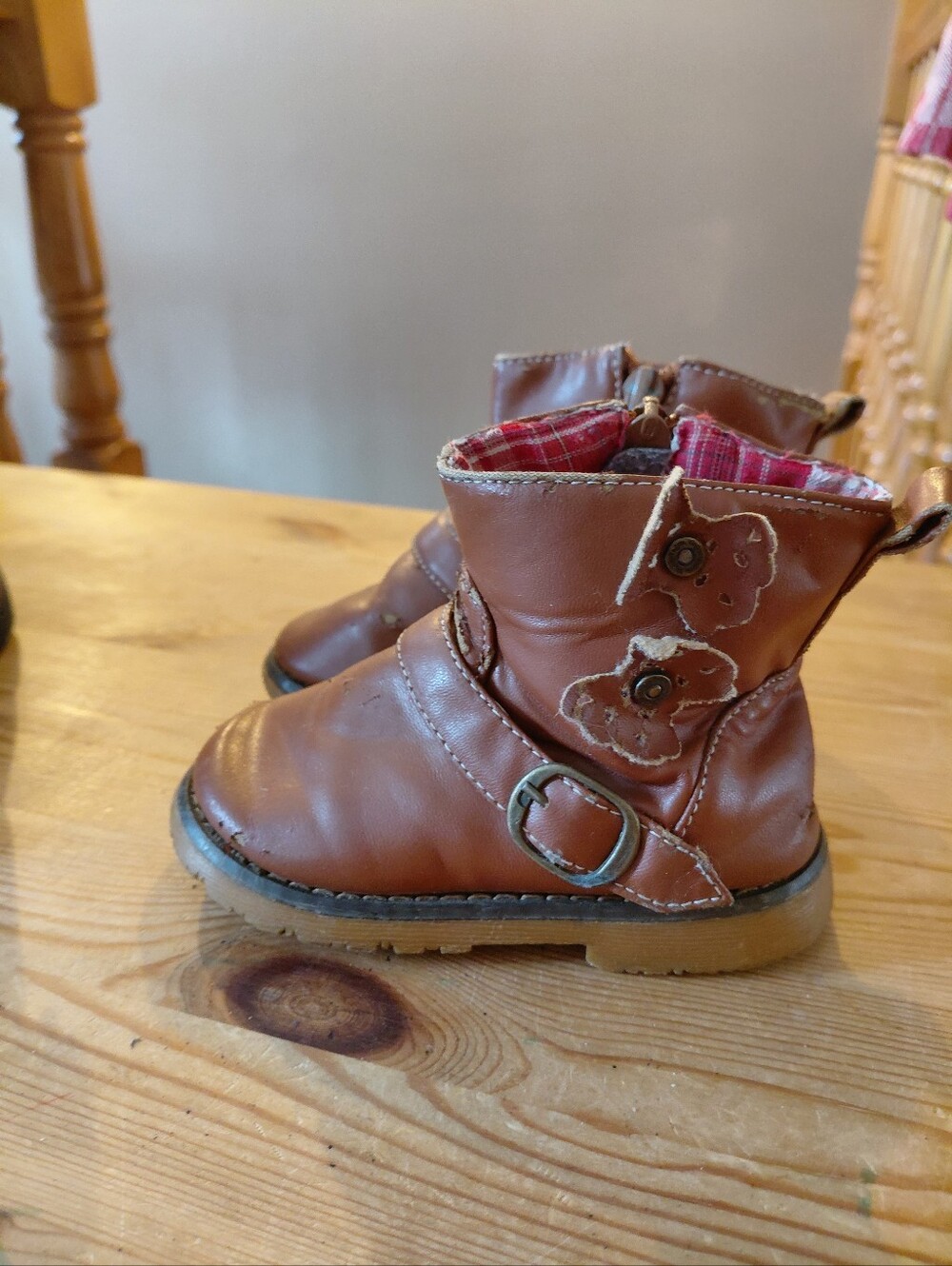 Little Girl Brown Boots 5